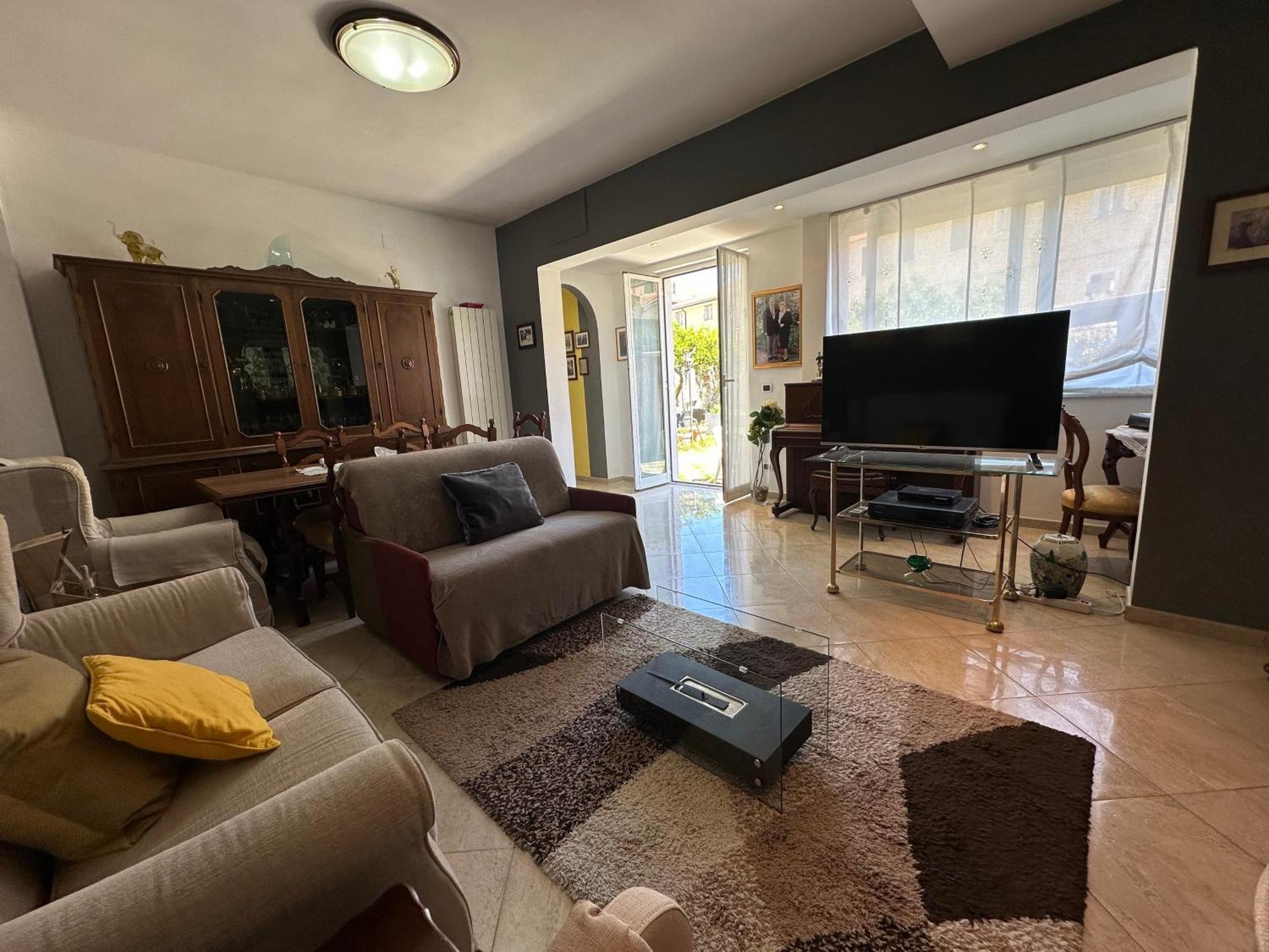 Villa Marcellina Лоано Екстериор снимка
